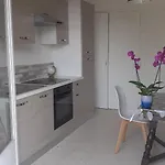 Bel Avec Grande Terrasse Ensoleillee Et Jardin *