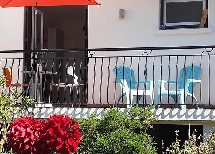 Apartment Bel Avec Grande Terrasse Ensoleillee Et Jardin