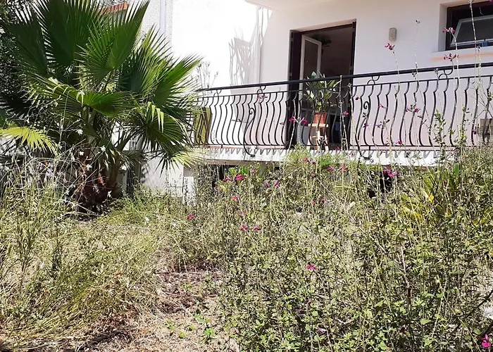 Apartment Bel Avec Grande Terrasse Ensoleillee Et Jardin *